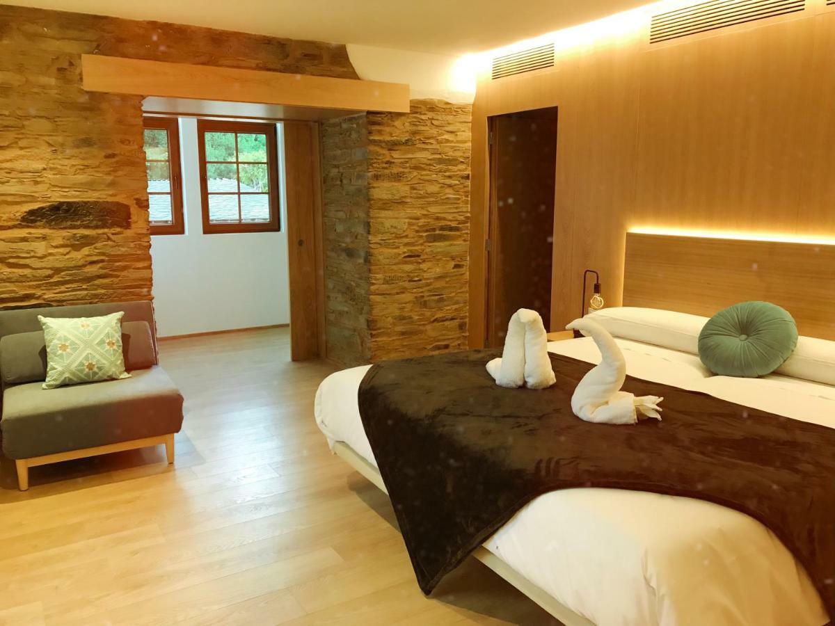 A Casa Da Botica Hotel Samos Exterior photo